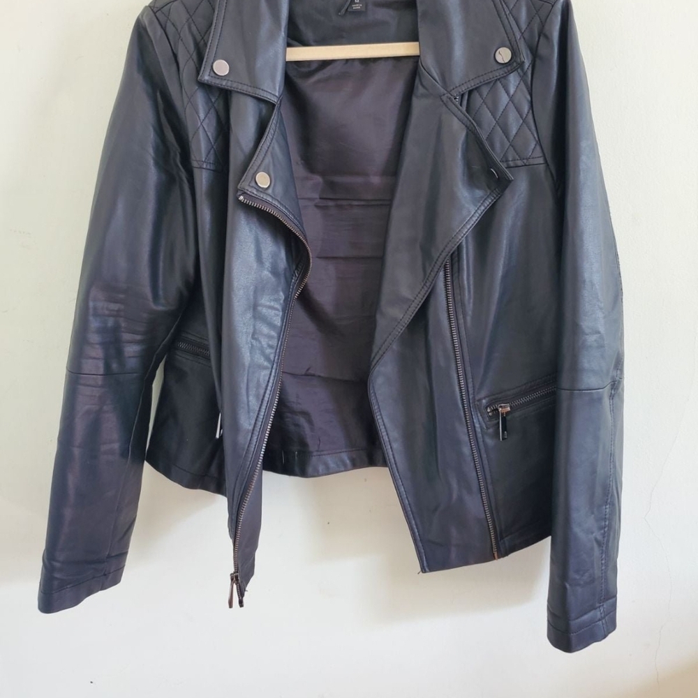 Women's Black Leather Jacket
